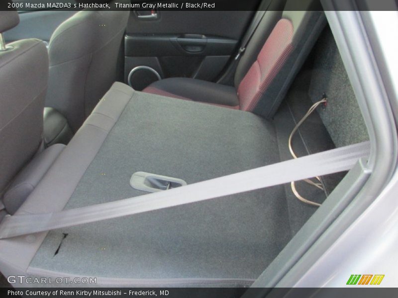 Titanium Gray Metallic / Black/Red 2006 Mazda MAZDA3 s Hatchback