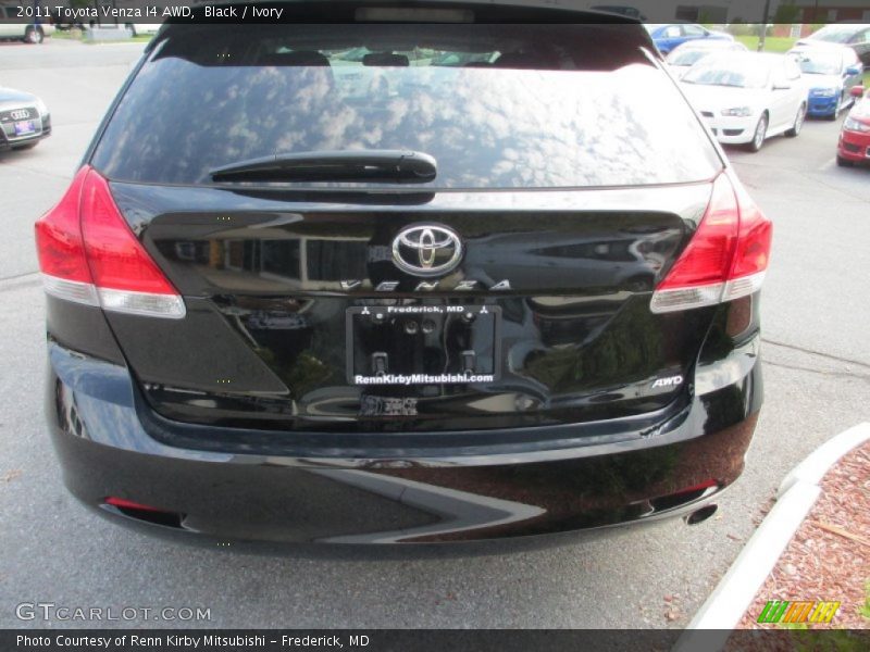 Black / Ivory 2011 Toyota Venza I4 AWD