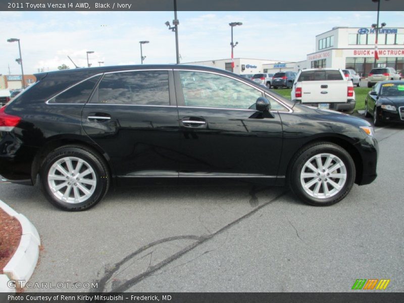 Black / Ivory 2011 Toyota Venza I4 AWD