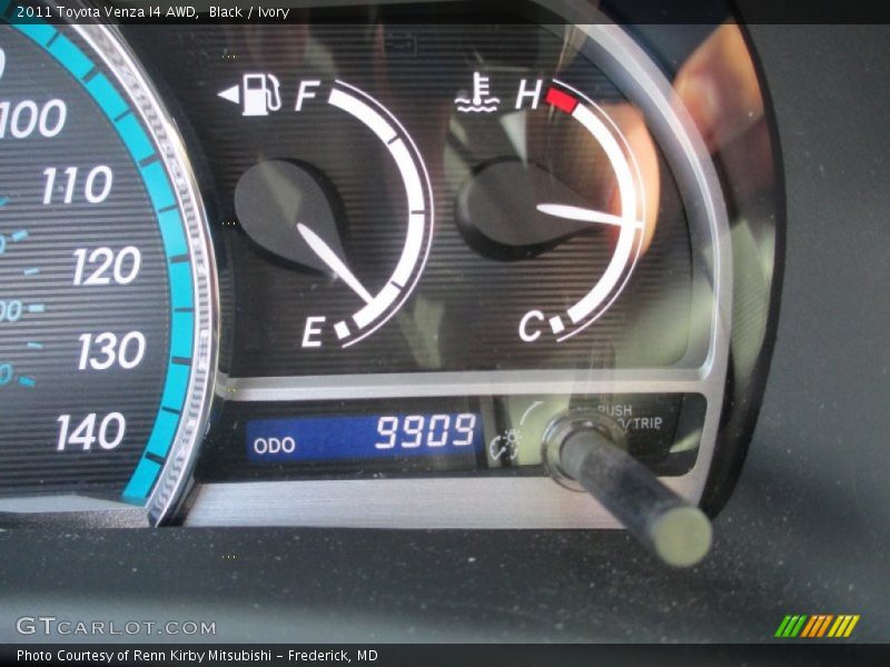 Black / Ivory 2011 Toyota Venza I4 AWD