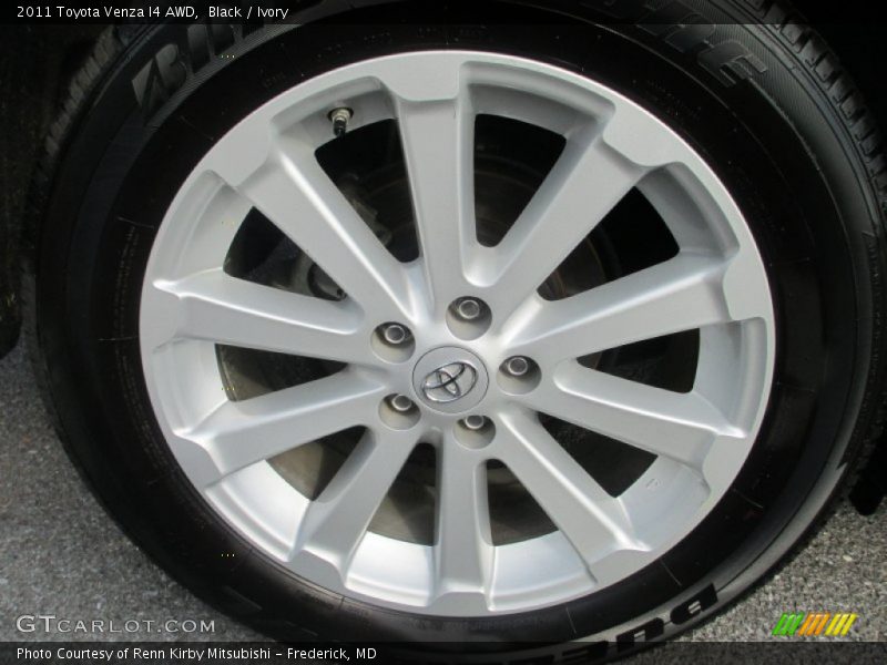 Black / Ivory 2011 Toyota Venza I4 AWD