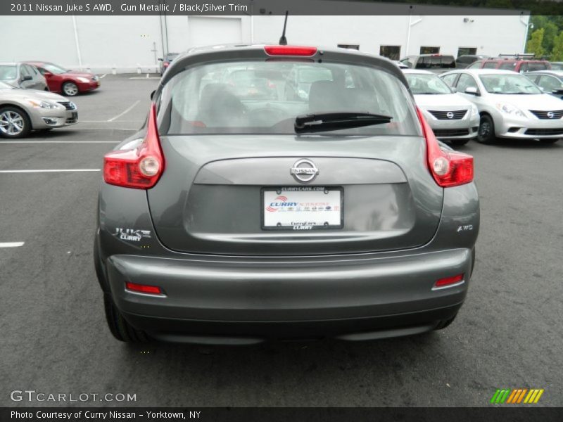 Gun Metallic / Black/Silver Trim 2011 Nissan Juke S AWD