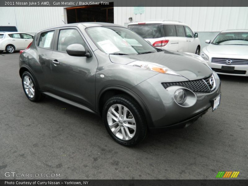 Gun Metallic / Black/Silver Trim 2011 Nissan Juke S AWD
