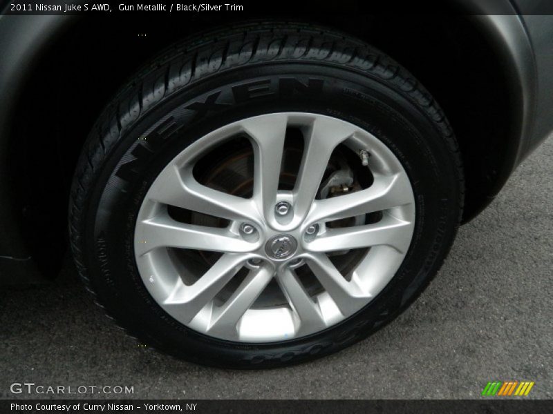 Gun Metallic / Black/Silver Trim 2011 Nissan Juke S AWD