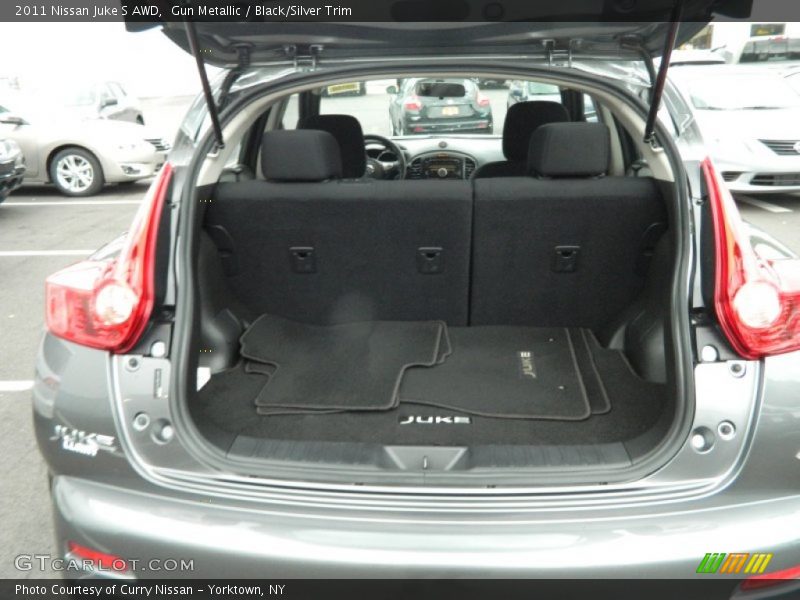 Gun Metallic / Black/Silver Trim 2011 Nissan Juke S AWD