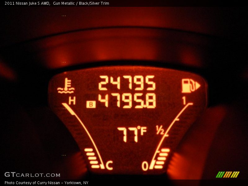 Gun Metallic / Black/Silver Trim 2011 Nissan Juke S AWD