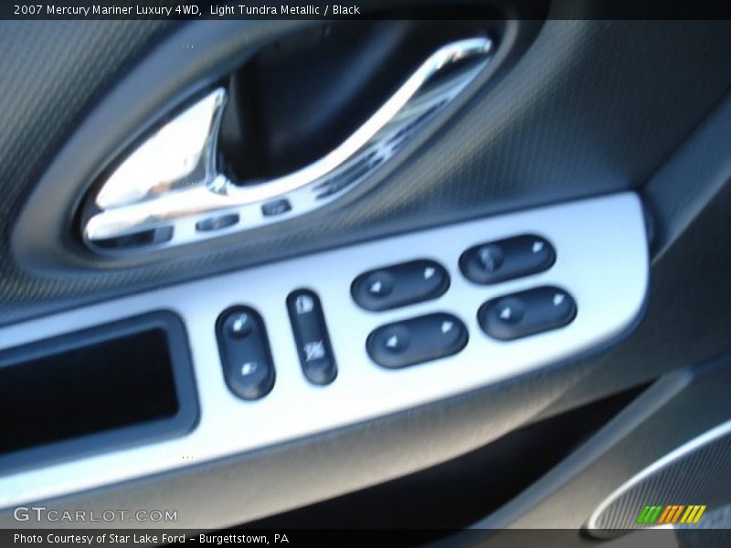 Light Tundra Metallic / Black 2007 Mercury Mariner Luxury 4WD