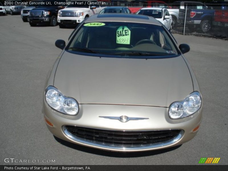 Champagne Pearl / Camel/Tan 2000 Chrysler Concorde LXi