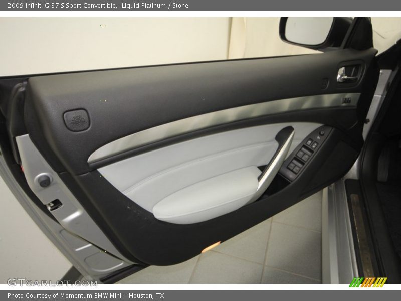 Door Panel of 2009 G 37 S Sport Convertible