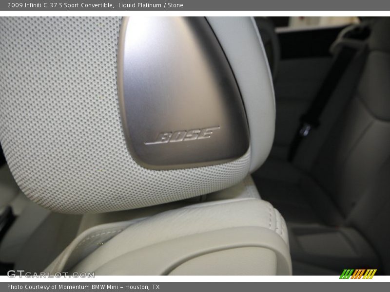 Audio System of 2009 G 37 S Sport Convertible