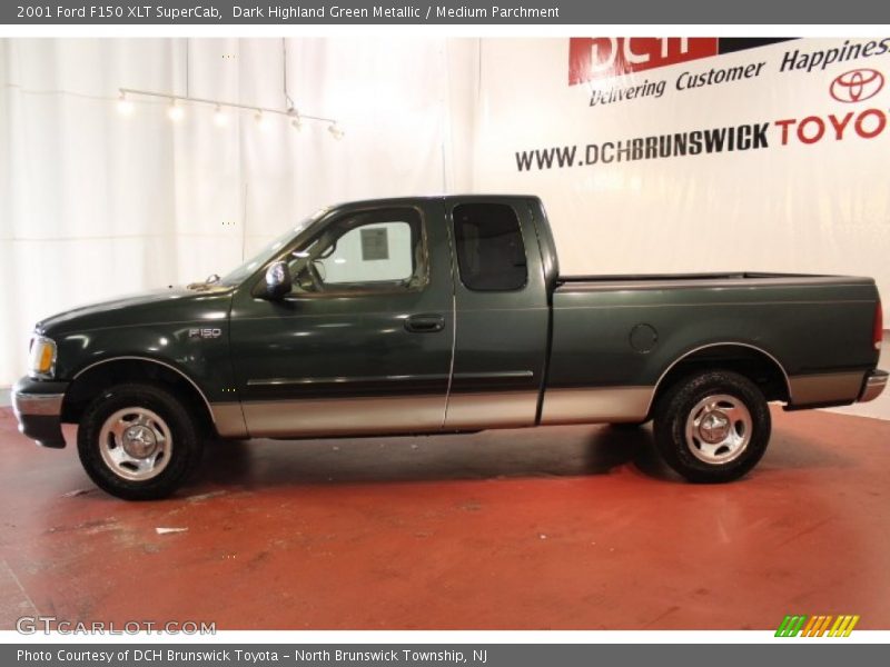 Dark Highland Green Metallic / Medium Parchment 2001 Ford F150 XLT SuperCab