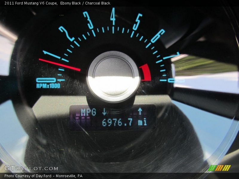 Ebony Black / Charcoal Black 2011 Ford Mustang V6 Coupe