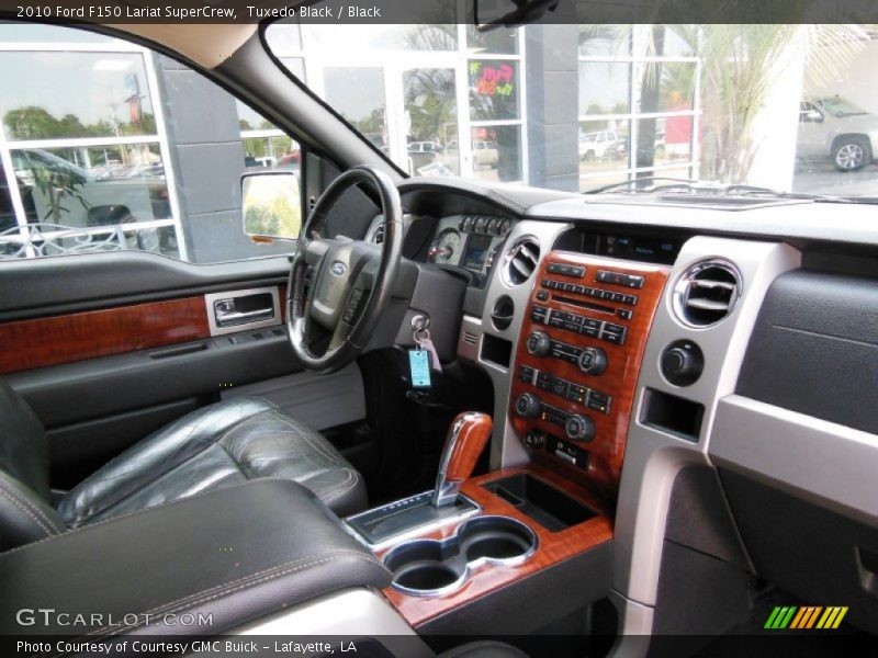 Tuxedo Black / Black 2010 Ford F150 Lariat SuperCrew