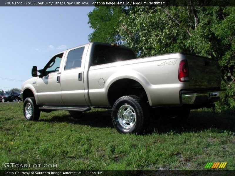 Arizona Beige Metallic / Medium Parchment 2004 Ford F250 Super Duty Lariat Crew Cab 4x4