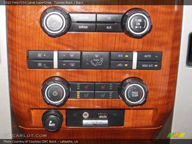 Tuxedo Black / Black 2010 Ford F150 Lariat SuperCrew