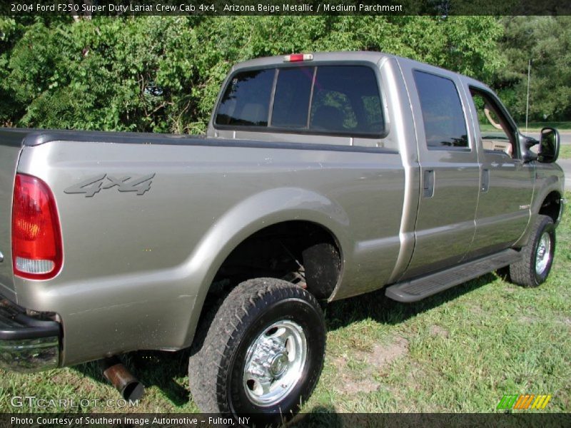 Arizona Beige Metallic / Medium Parchment 2004 Ford F250 Super Duty Lariat Crew Cab 4x4