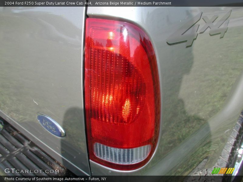 Arizona Beige Metallic / Medium Parchment 2004 Ford F250 Super Duty Lariat Crew Cab 4x4