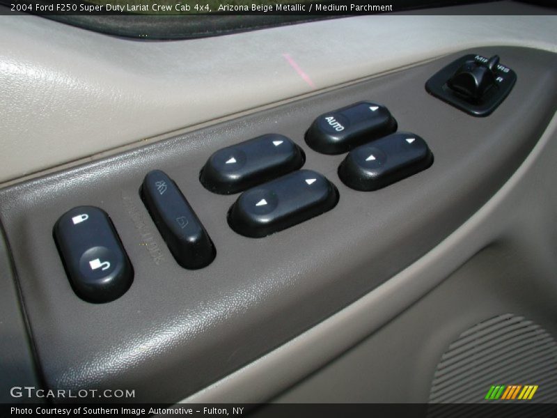 Arizona Beige Metallic / Medium Parchment 2004 Ford F250 Super Duty Lariat Crew Cab 4x4