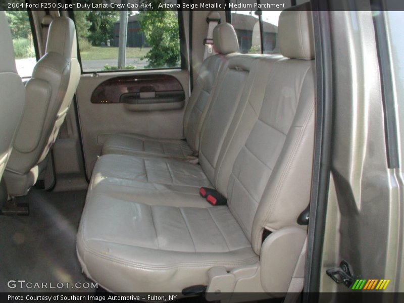 Arizona Beige Metallic / Medium Parchment 2004 Ford F250 Super Duty Lariat Crew Cab 4x4