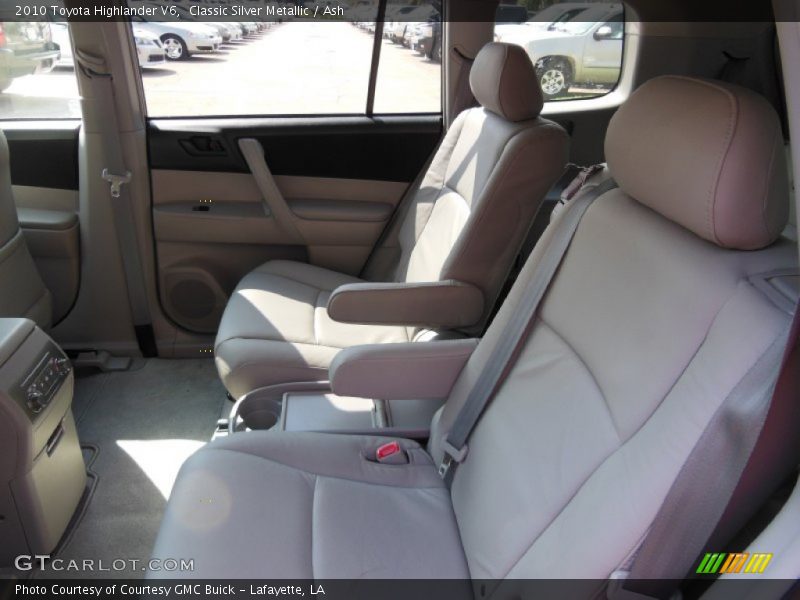 Classic Silver Metallic / Ash 2010 Toyota Highlander V6