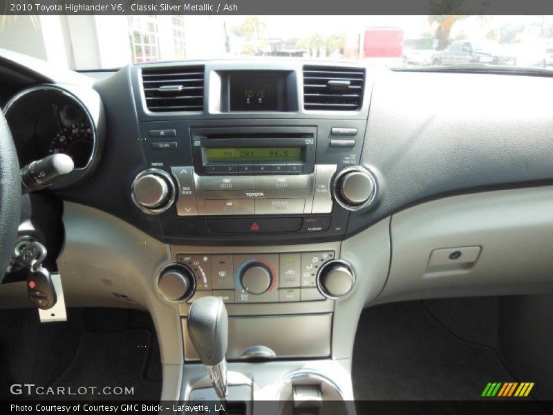 Classic Silver Metallic / Ash 2010 Toyota Highlander V6