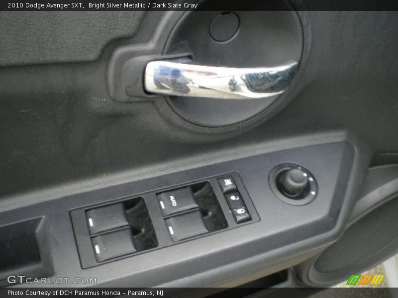 Bright Silver Metallic / Dark Slate Gray 2010 Dodge Avenger SXT