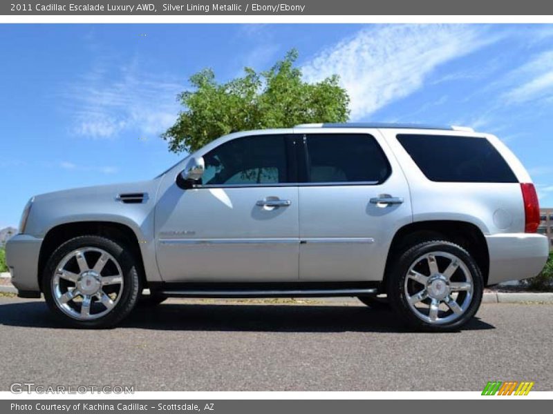  2011 Escalade Luxury AWD Silver Lining Metallic