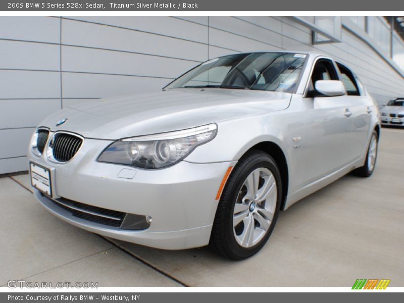 Titanium Silver Metallic / Black 2009 BMW 5 Series 528xi Sedan