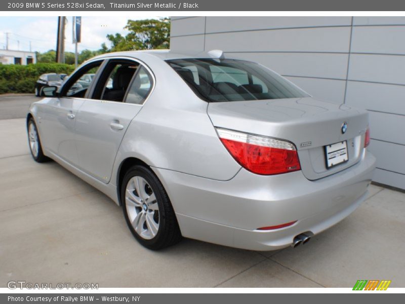 Titanium Silver Metallic / Black 2009 BMW 5 Series 528xi Sedan