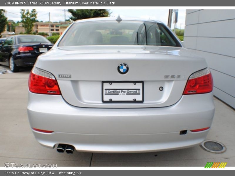 Titanium Silver Metallic / Black 2009 BMW 5 Series 528xi Sedan