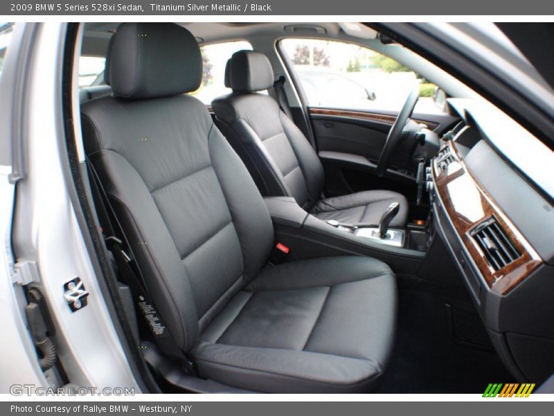 Titanium Silver Metallic / Black 2009 BMW 5 Series 528xi Sedan