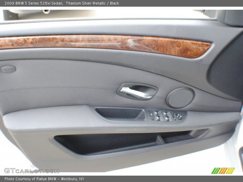 Titanium Silver Metallic / Black 2009 BMW 5 Series 528xi Sedan