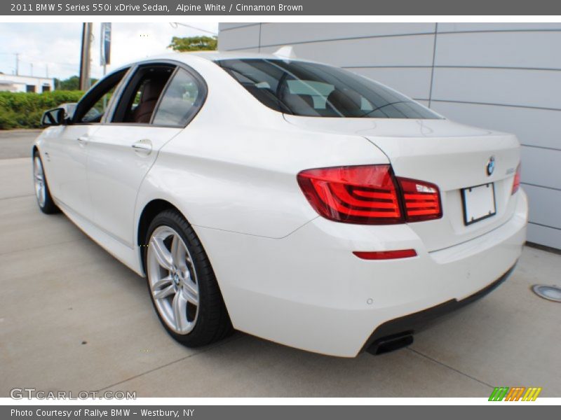 Alpine White / Cinnamon Brown 2011 BMW 5 Series 550i xDrive Sedan