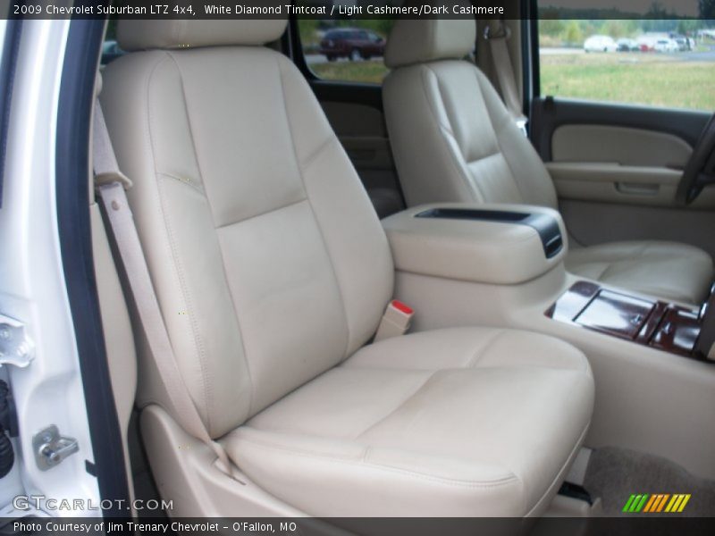 White Diamond Tintcoat / Light Cashmere/Dark Cashmere 2009 Chevrolet Suburban LTZ 4x4
