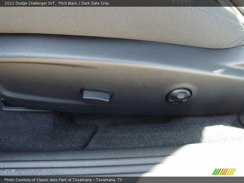 Pitch Black / Dark Slate Gray 2012 Dodge Challenger SXT