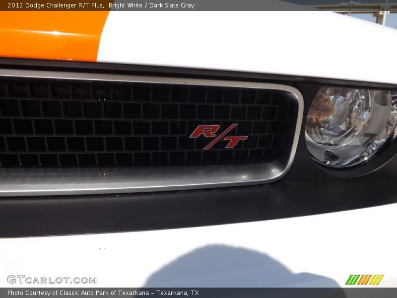 Bright White / Dark Slate Gray 2012 Dodge Challenger R/T Plus