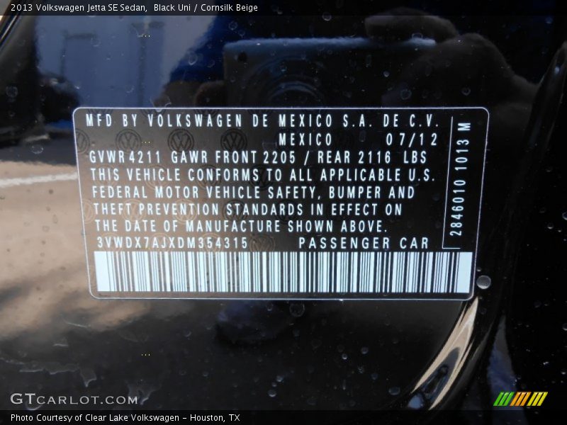Black Uni / Cornsilk Beige 2013 Volkswagen Jetta SE Sedan