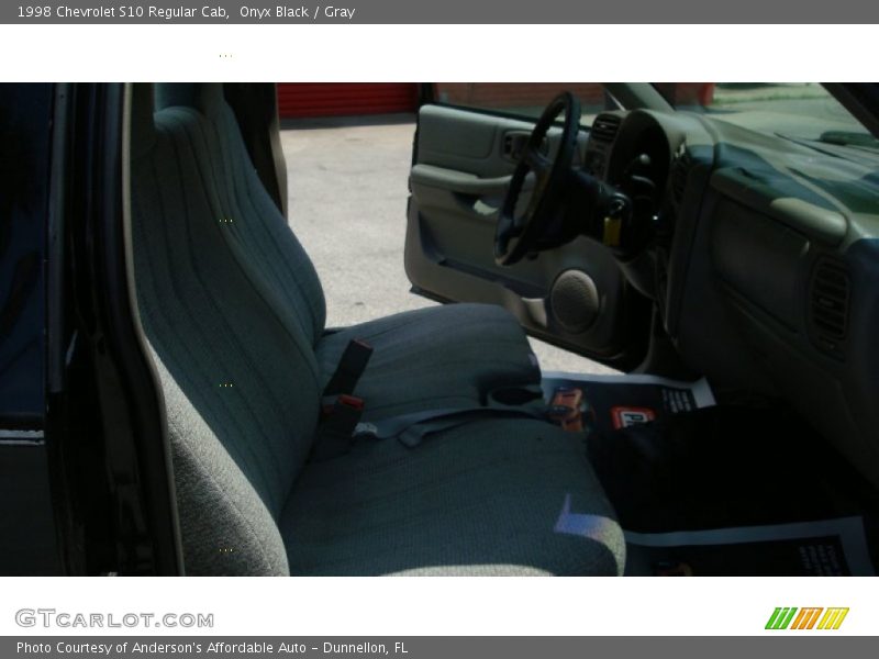 Onyx Black / Gray 1998 Chevrolet S10 Regular Cab