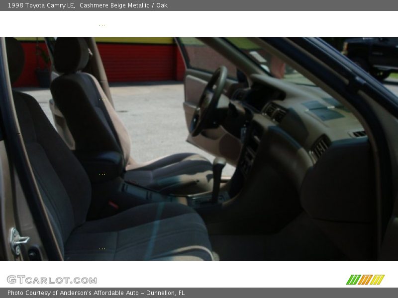 Cashmere Beige Metallic / Oak 1998 Toyota Camry LE