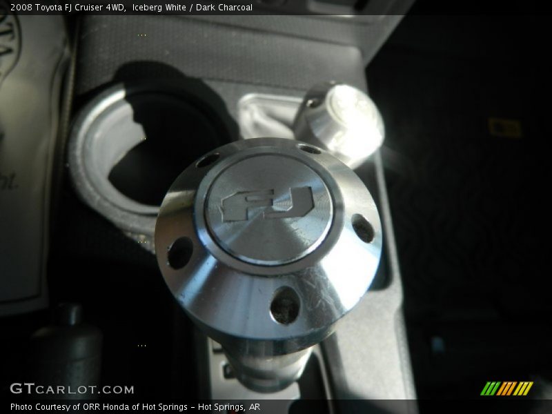 Iceberg White / Dark Charcoal 2008 Toyota FJ Cruiser 4WD