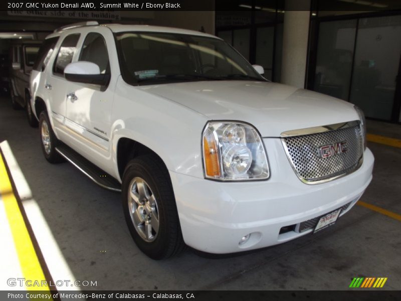 Summit White / Ebony Black 2007 GMC Yukon Denali AWD