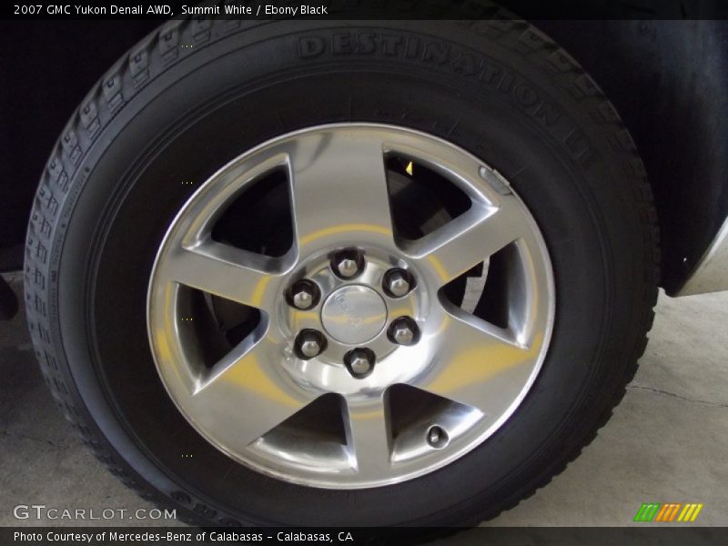 Summit White / Ebony Black 2007 GMC Yukon Denali AWD