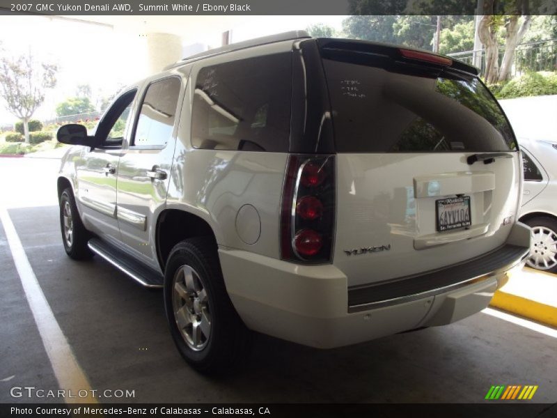 Summit White / Ebony Black 2007 GMC Yukon Denali AWD