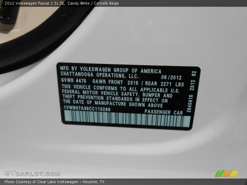 Candy White / Cornsilk Beige 2012 Volkswagen Passat 2.5L SE