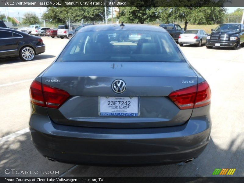 Platinum Gray Metallic / Titan Black 2012 Volkswagen Passat V6 SE