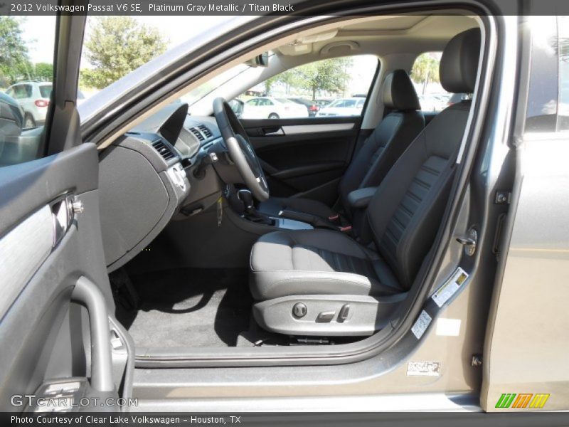 Platinum Gray Metallic / Titan Black 2012 Volkswagen Passat V6 SE