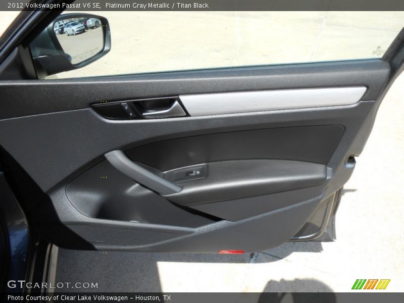 Platinum Gray Metallic / Titan Black 2012 Volkswagen Passat V6 SE