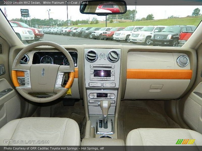 Dashboard of 2009 MKZ Sedan