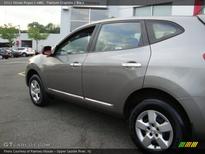 Platinum Graphite / Black 2011 Nissan Rogue S AWD