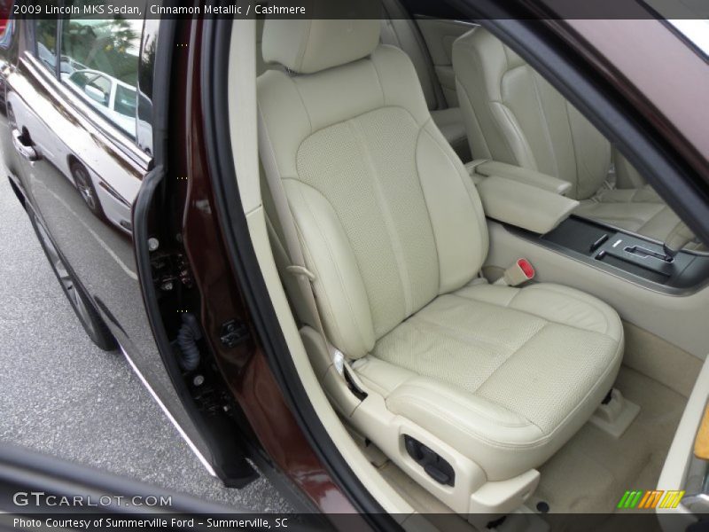Cinnamon Metallic / Cashmere 2009 Lincoln MKS Sedan
